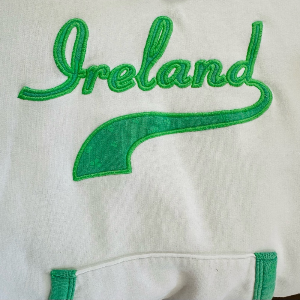 Lansdowne VTG ☘️ Ireland Youth White Hooded Sweatshirt Size 12 Kangaroo Pocket - Picture 2 of 9